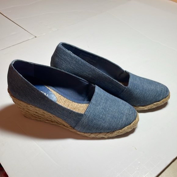 Wedge espadrilles - Picture 2 of 4